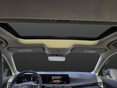 New 2026 Nissan Sentra SR w/ SR Premium Package FWD image 13