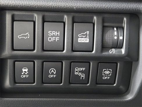 Used 2023 Subaru Forester Touring image 21