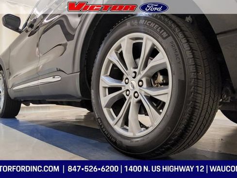 Used 2023 Ford Explorer XLT w/ Equipment Group 202A AWD/4WD image 5