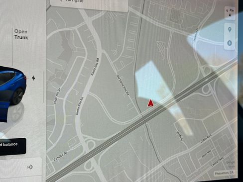 Used 2022 Tesla Model 3 Standard Range image 24