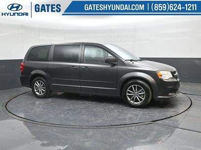 Used 2016 Dodge Grand Caravan SE