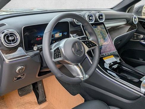 New 2026 Mercedes-Benz GLC 300 4MATIC image 3