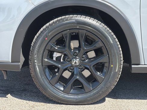 Certified 2025 Honda HR-V Sport image 26