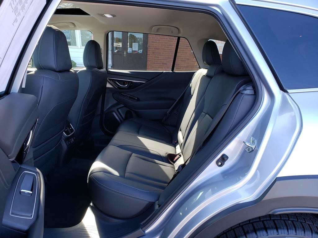 Used 2023 Subaru Outback Touring XT AWD/4WD image 11
