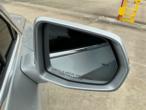Used 2020 Cadillac XT6 Premium Luxury FWD image 16