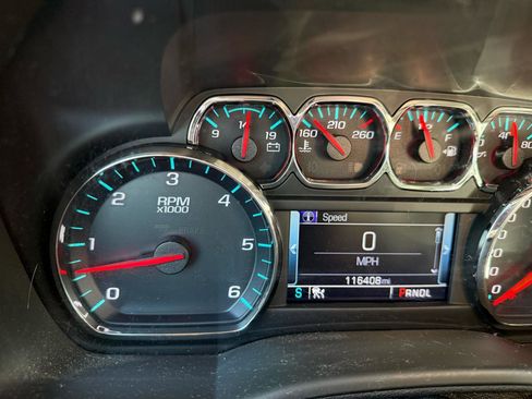 Used 2018 GMC Yukon SLT w/ Premium Edition image 12