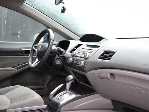 Used 2010 Honda Civic LX image 11