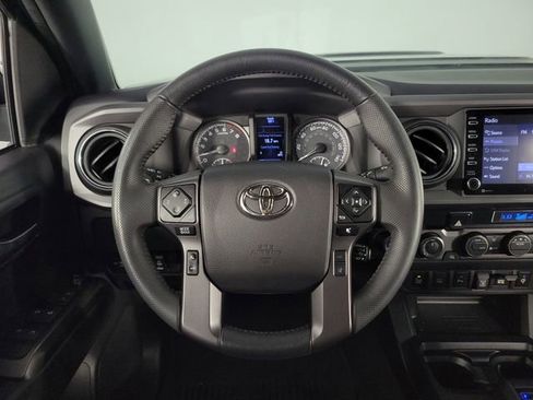 Used 2022 Toyota Tacoma TRD Sport w/ Technology Package AWD/4WD image 21
