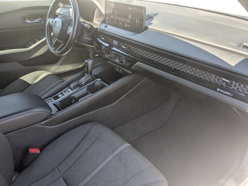 Used 2024 Honda Accord Sport image 33
