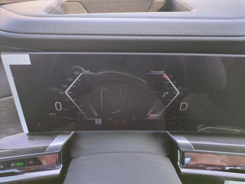 New 2026 BMW 740i RWD image 11