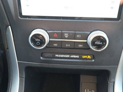 Certified 2022 Ford Edge SE w/ Black Appearance Package image 35