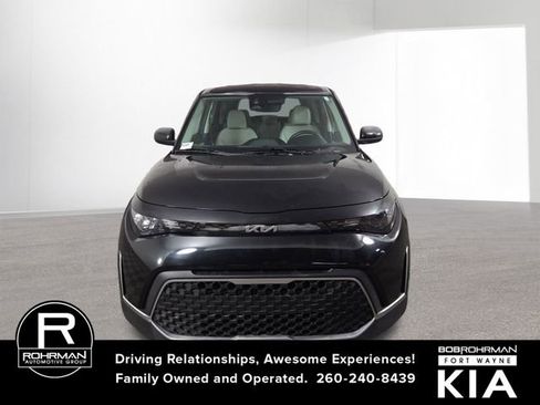 Certified 2023 Kia Soul LX w/ LX Technology Package image 3