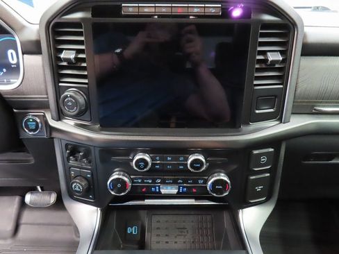 Used 2023 Ford F150 Platinum w/ Equipment Group 701A High image 13