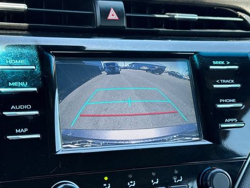 Used 2019 Toyota Camry LE FWD image 18