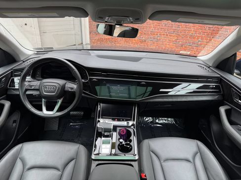 Used 2023 Audi Q8 Prestige AWD/4WD image 13