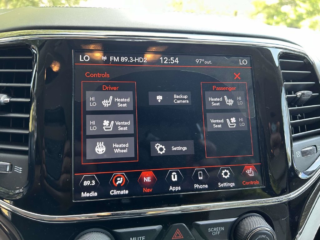 Used 2020 Jeep Grand Cherokee Summit AWD/4WD image 16