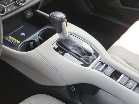 Certified 2024 Honda HR-V EX-L image 37