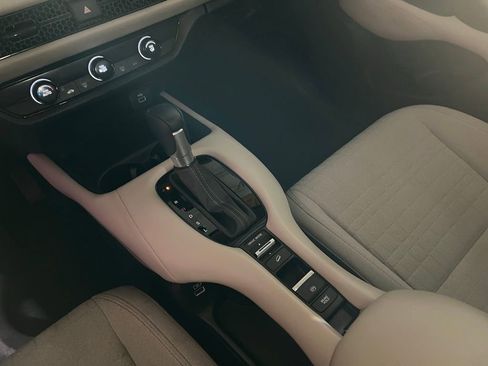 Used 2023 Honda HR-V LX image 23