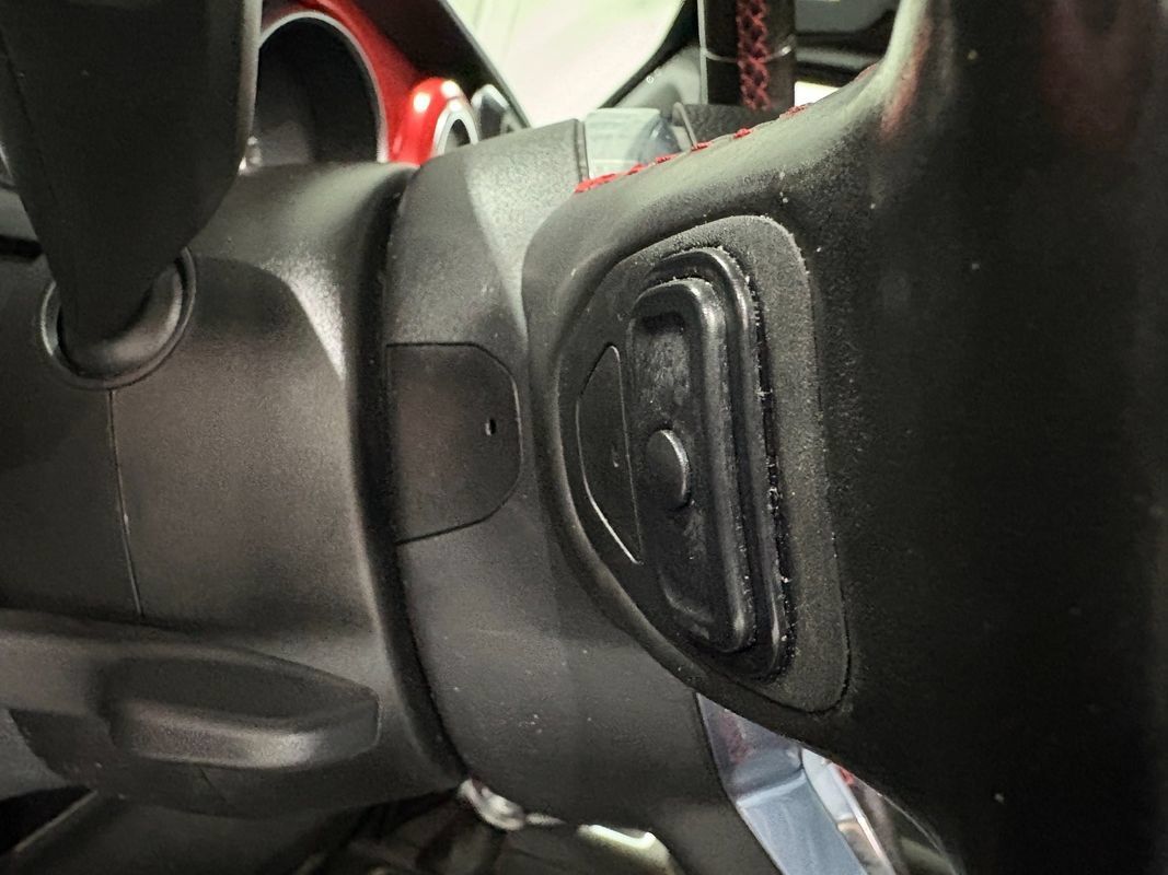 Used 2021 Jeep Wrangler Unlimited Rubicon AWD/4WD image 17