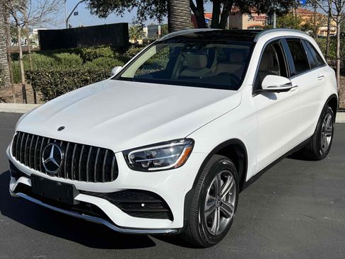 Used 2022 Mercedes-Benz GLC 300 w/ Premium Package Lite image 14