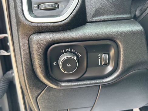 Used 2022 RAM 2500 Big Horn image 13