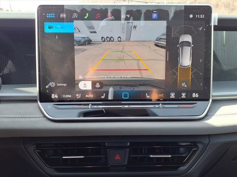 New 2026 Volkswagen Tiguan SE R-Line FWD image 10