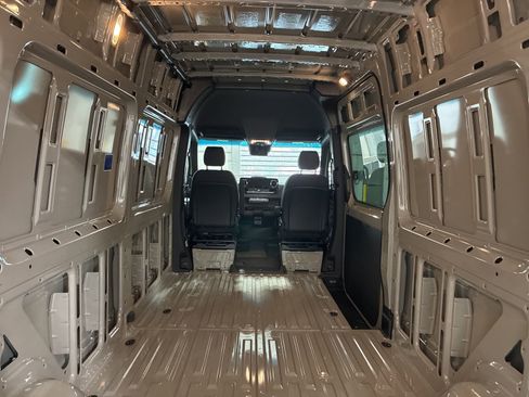 New 2026 Mercedes-Benz Sprinter 2500 image 9