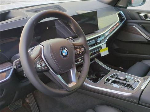 New 2026 BMW X5 xDrive50e AWD/4WD image 3