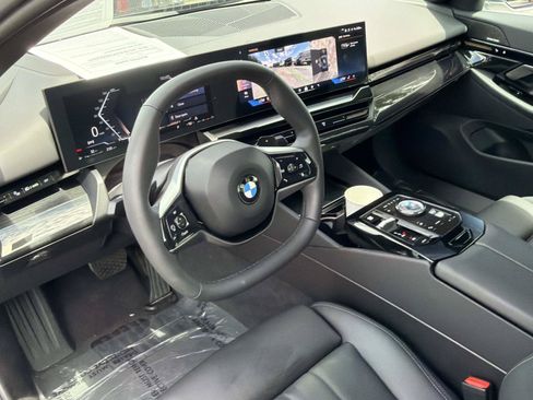 Used 2026 BMW 530i RWD image 33