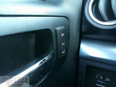 Used 2019 Toyota Tundra Platinum image 21