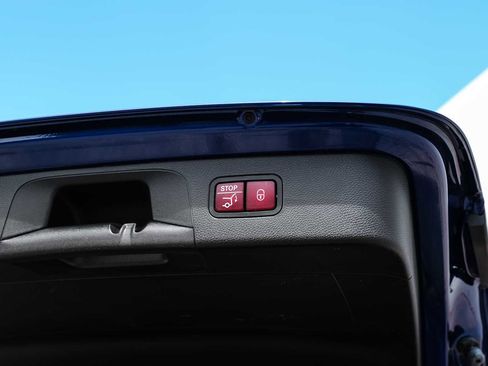 Used 2021 Mercedes-Benz GLC 300 image 59