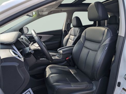 Used 2020 Nissan Murano SL w/ Moonroof Package AWD/4WD image 10