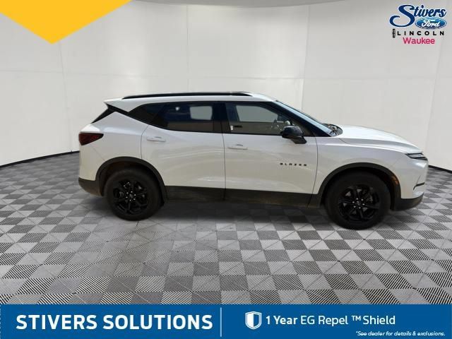 Used 2023 Chevrolet Blazer LT w/ Convenience Package AWD/4WD image 5