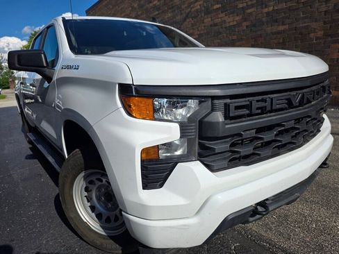 Used 2022 Chevrolet Silverado 1500 Custom AWD/4WD image 34