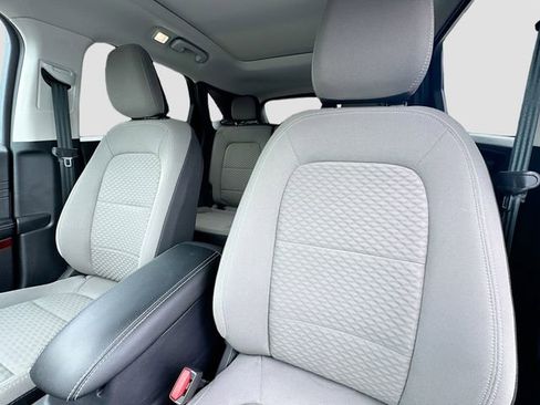 Used 2022 Ford Escape SE w/ SE Sport Appearance Package AWD/4WD image 21