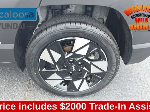 Used 2024 Hyundai Kona SEL w/ Convenience Package AWD/4WD image 11