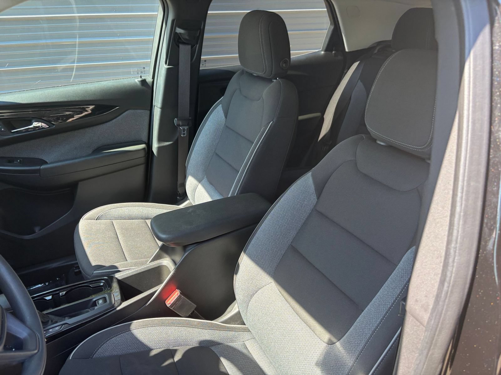 Used 2025 Chevrolet TrailBlazer LT FWD image 22
