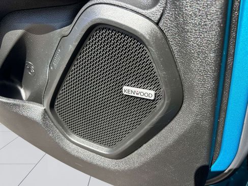 Used 2021 Jeep Renegade Latitude w/ Sun & Sound Group image 13