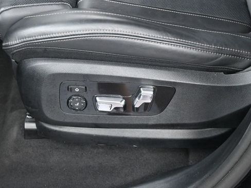 Used 2025 BMW X7 xDrive40i AWD/4WD image 12
