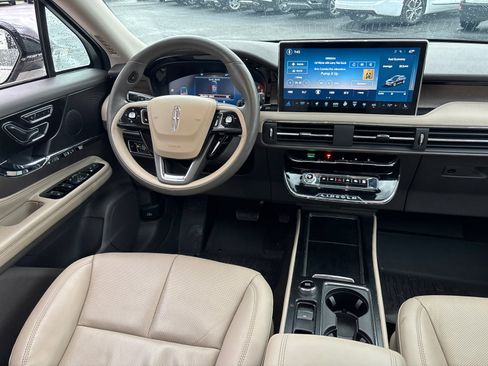 Used 2023 Lincoln Corsair Reserve w/ Equipment Group 201A AWD/4WD image 30