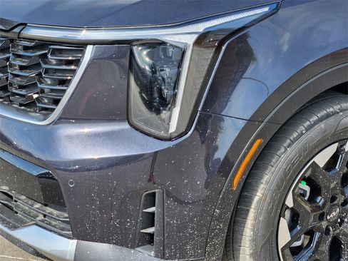 New 2026 Kia Sorento S image 6