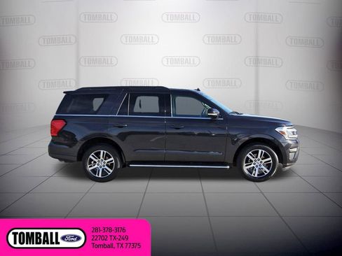 Certified 2022 Ford Expedition XLT RWD image 8
