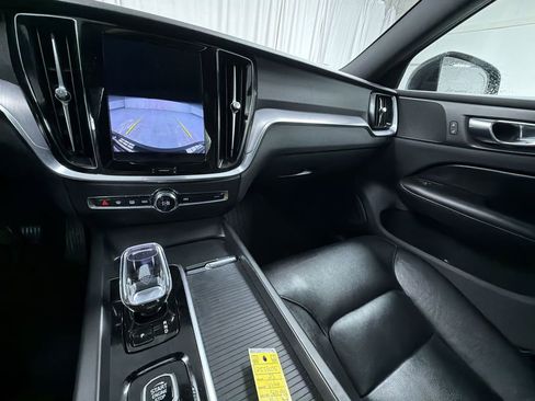Used 2023 Volvo S60 B5 Plus w/ Climate Package image 20