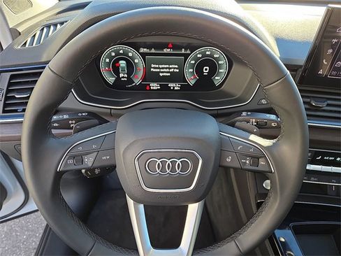 Certified 2025 Audi Q5 2.0T Premium Plus w/ Premium Plus Package image 20