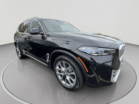 New 2026 BMW X5 xDrive50e AWD/4WD image 7
