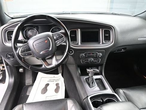 Used 2020 Dodge Charger SXT w/ Leather Interior Group RWD image 20