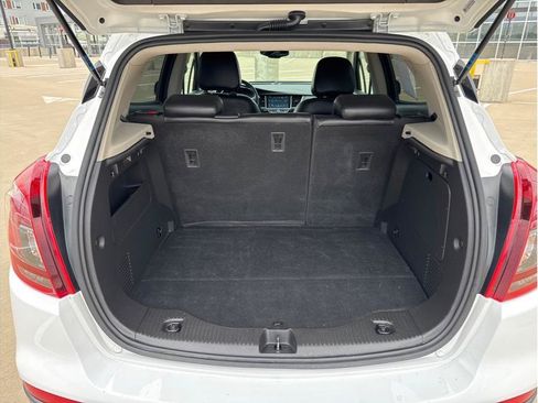 Used 2019 Buick Encore Essence AWD/4WD image 11