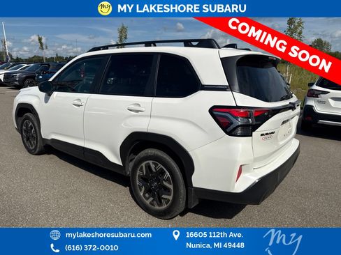 Used 2025 Subaru Forester Premium w/ Convenience Package #1 AWD/4WD image 6