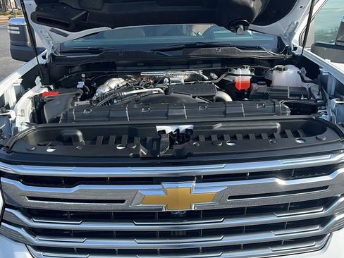 New 2026 Chevrolet Silverado 2500 High Country w/ High Country Premium Package AWD/4WD image 31