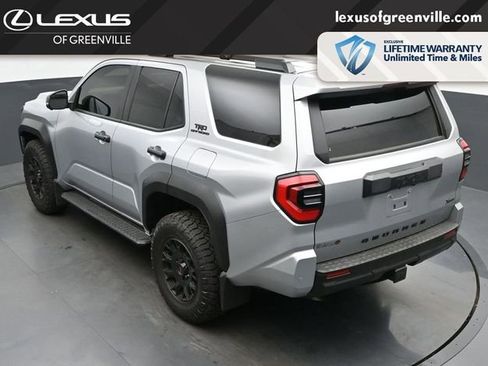 Used 2025 Toyota 4Runner TRD Off-Road Premium AWD/4WD image 45